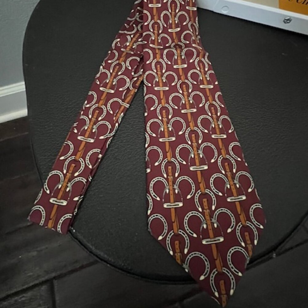 Hermès Paris 100% Silk Tie Burgundy Horseshoe Print Orange Accents EUC
